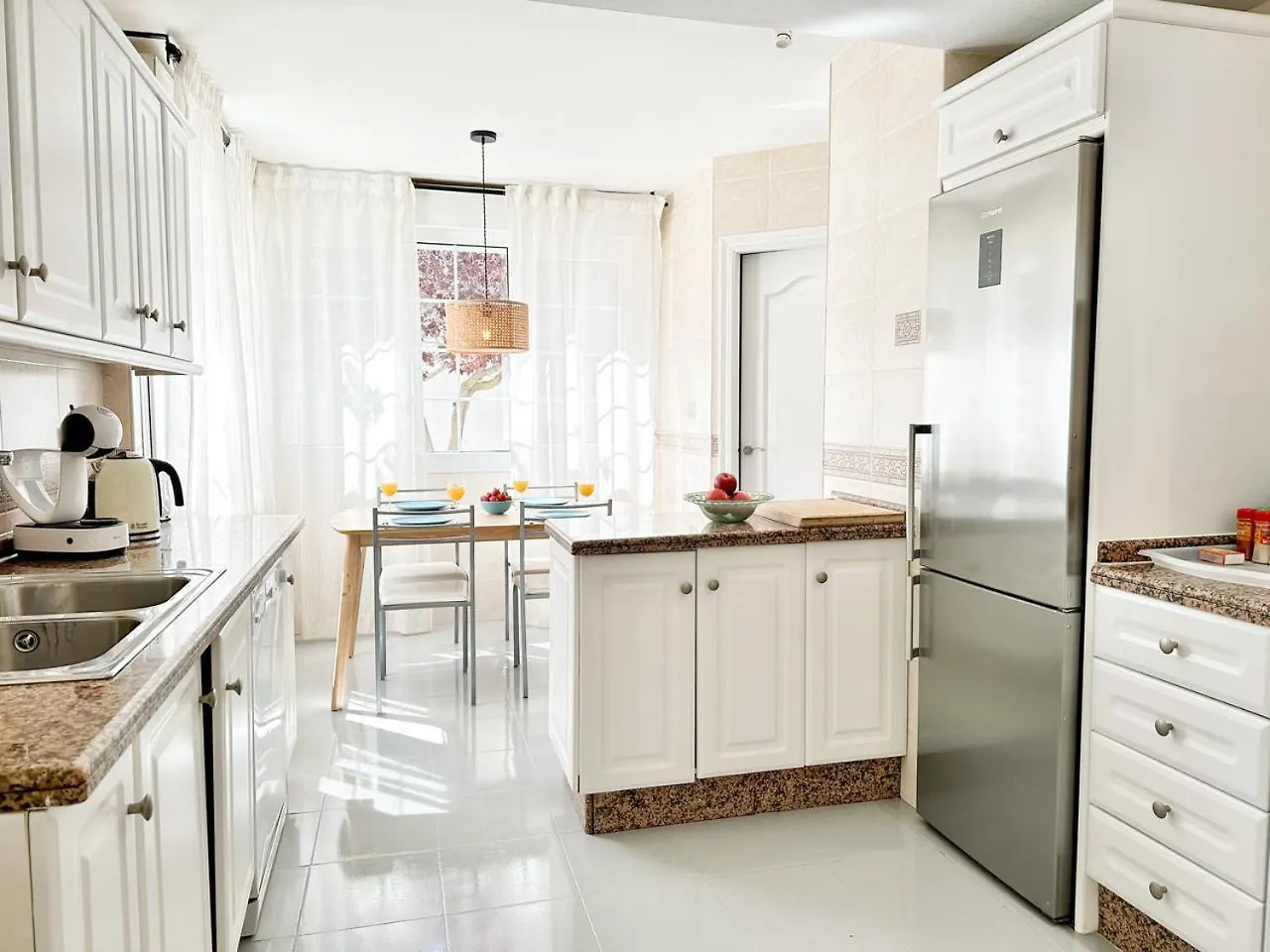 Villa In Playa Den Bossa, 5 Min Supermarketbbq Spain